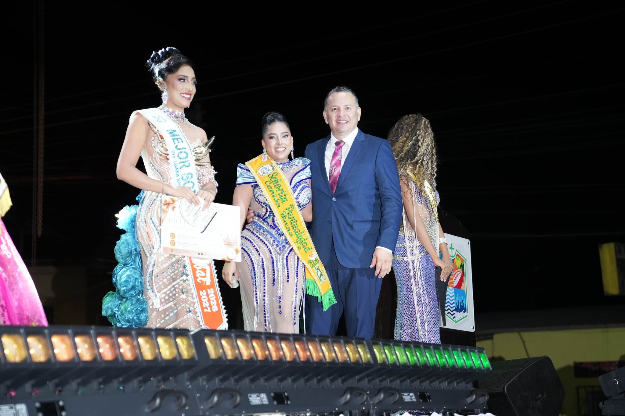 Noche de Elección Reyna de BUENA FE - Dukers Group 13