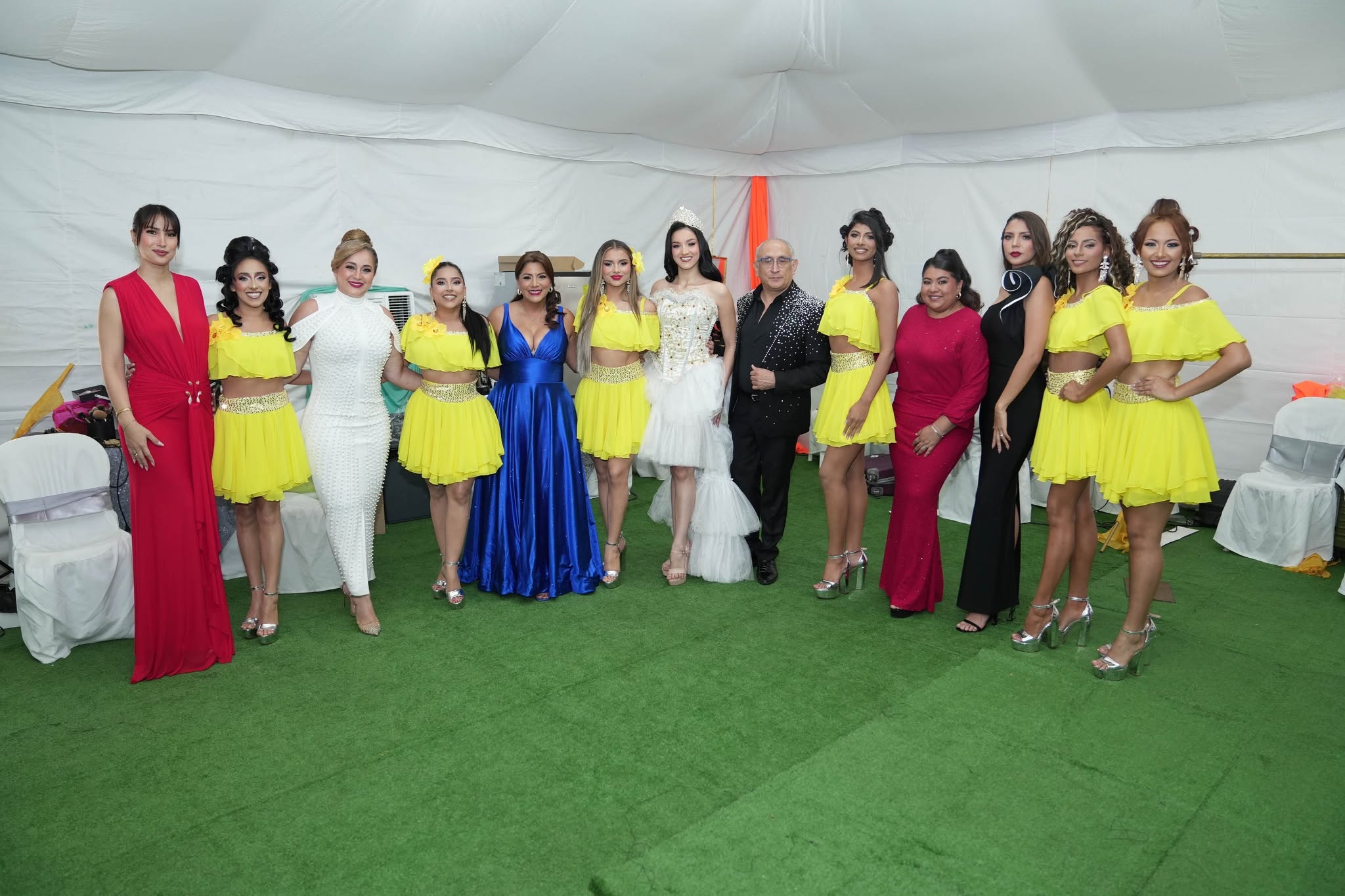 Noche de Elección Reyna de BUENA FE - Dukers Group 35