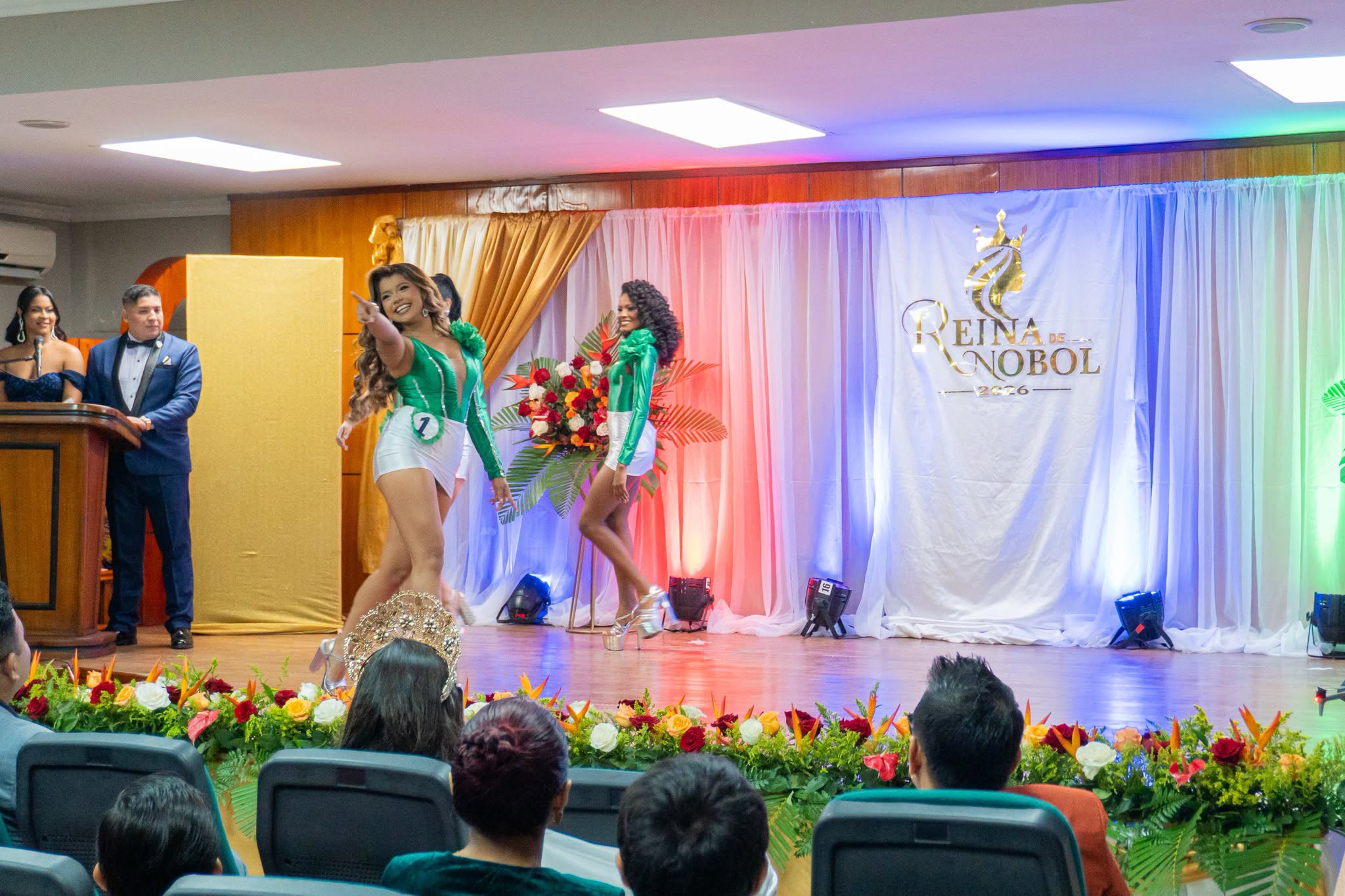 Noche de Elección Reyna de NOBOL - Dukers Group 4
