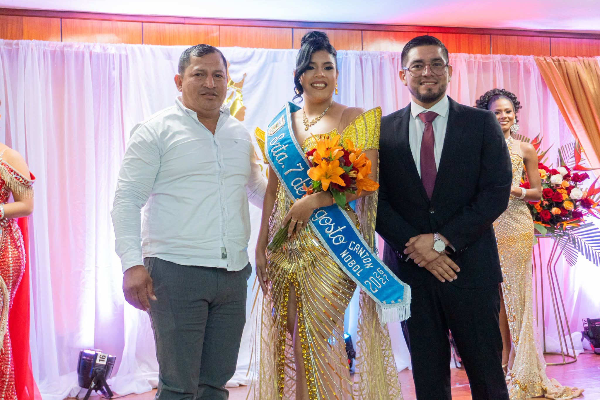 Noche de Elección Reyna de NOBOL - Dukers Group 40