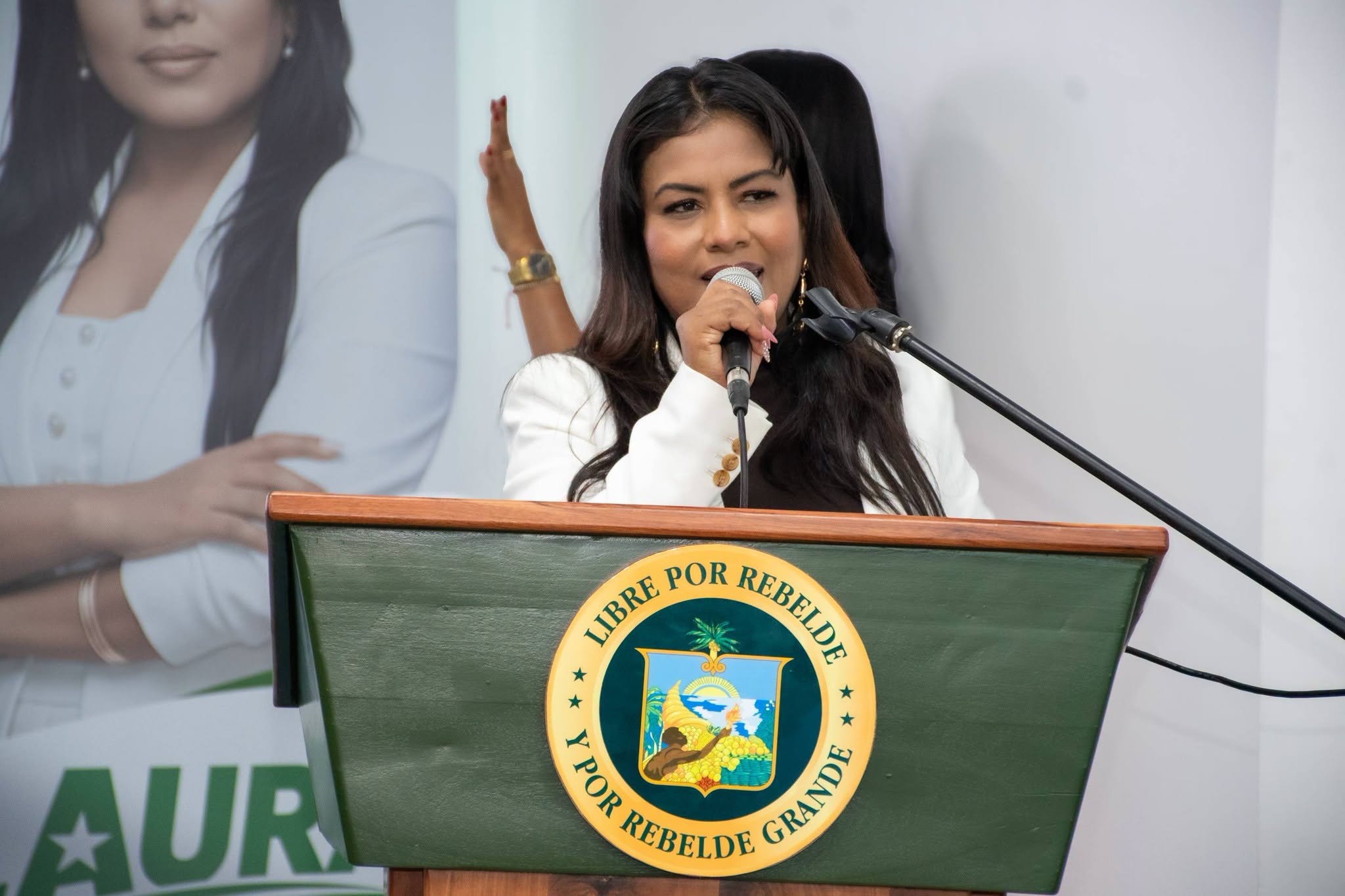 Presentaciòn Oficial Reyna de Esmeraldas 2026 DUKERS 3